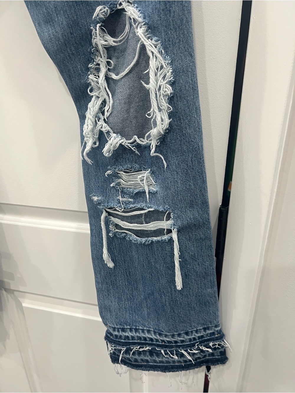 Women's Levi’s Light Blue Distressed Patch Jeans Creator of the jeans IAMMI - Picture 9 of 16